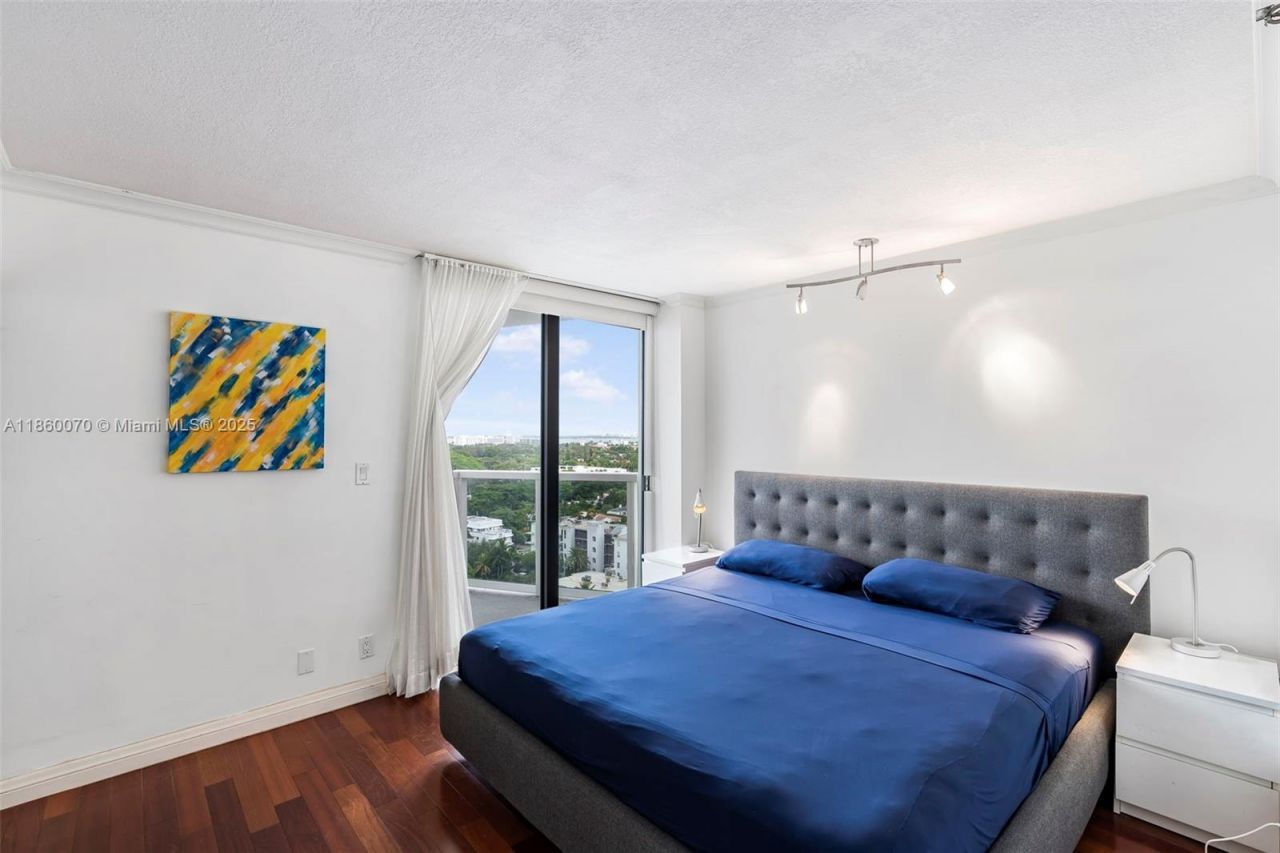 2401 Collins Ave, Unit 1808, Miami Beach, FL 33140 Photo