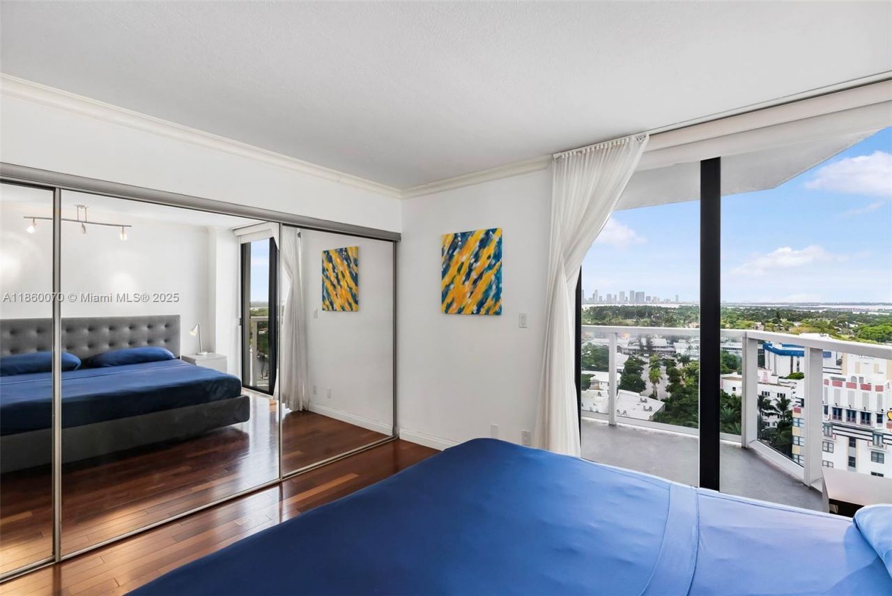 2401 Collins Ave, Unit 1808, Miami Beach, FL 33140 Photo