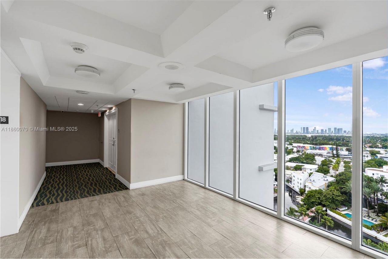 2401 Collins Ave, Unit 1808, Miami Beach, FL 33140 Photo