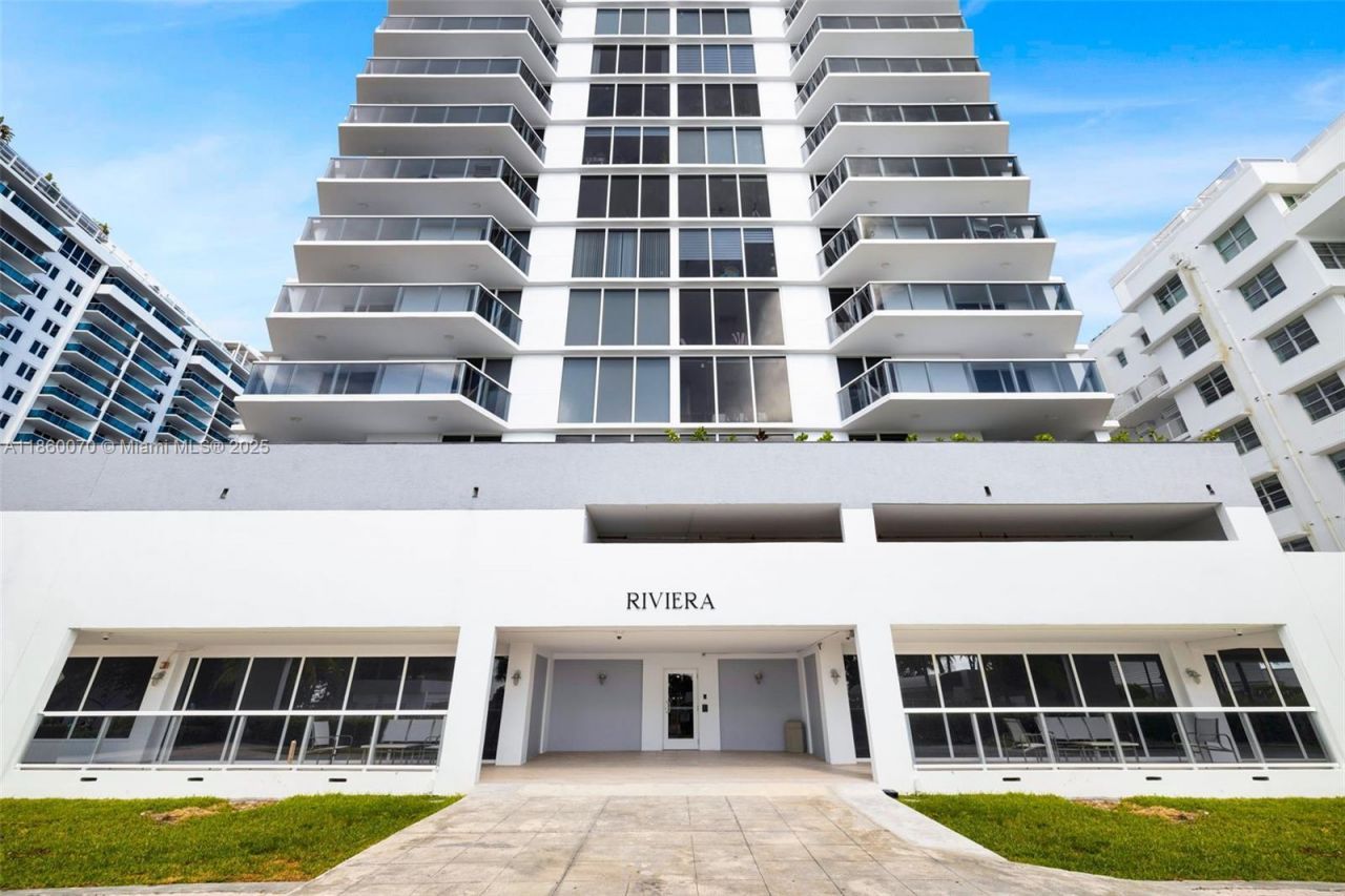 2401 Collins Ave, Unit 1808, Miami Beach, FL 33140 Photo