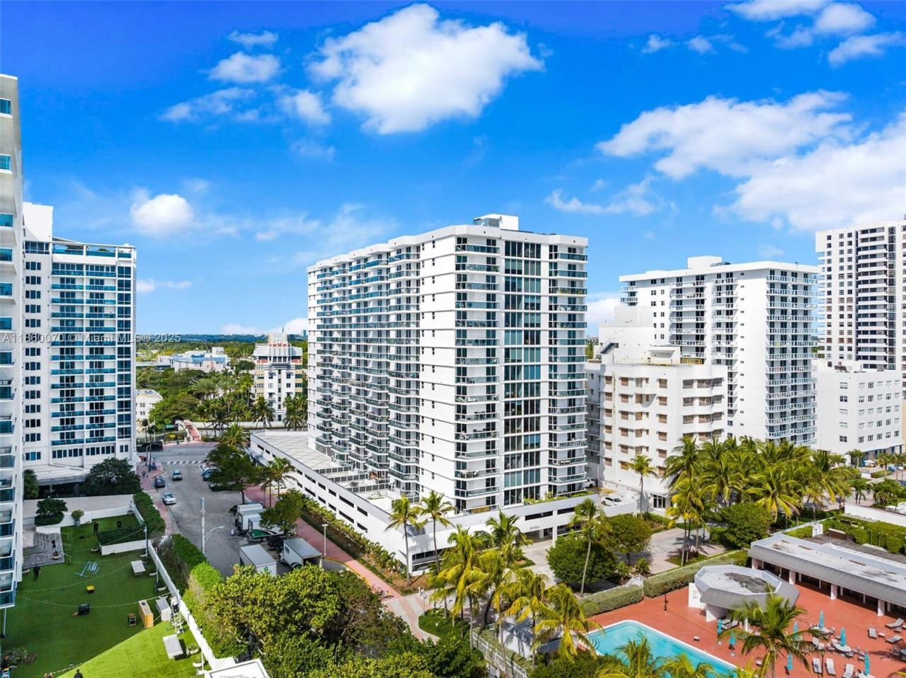 2401 Collins Ave, Unit 1808, Miami Beach, FL 33140 Photo