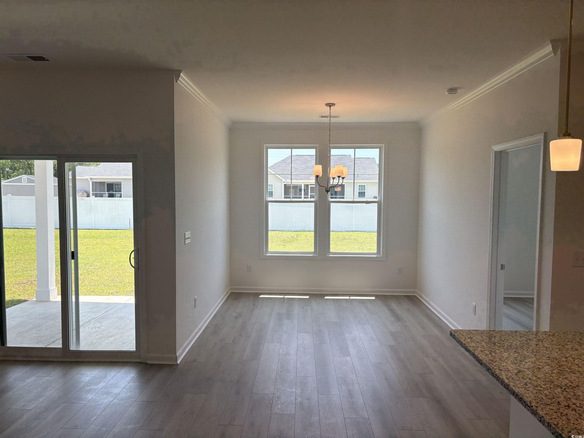 705 Bramble Way Photo 8
