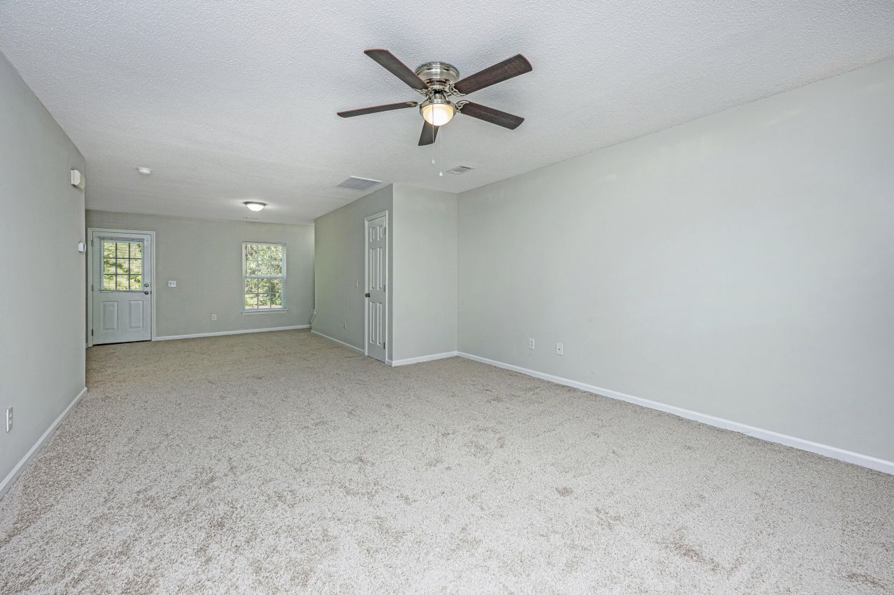 8537 Chloe Lane Photo 12