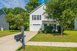 8537 Chloe Lane photo 4