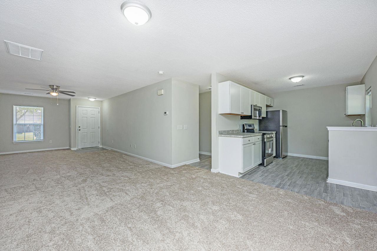 8537 Chloe Lane Photo 20