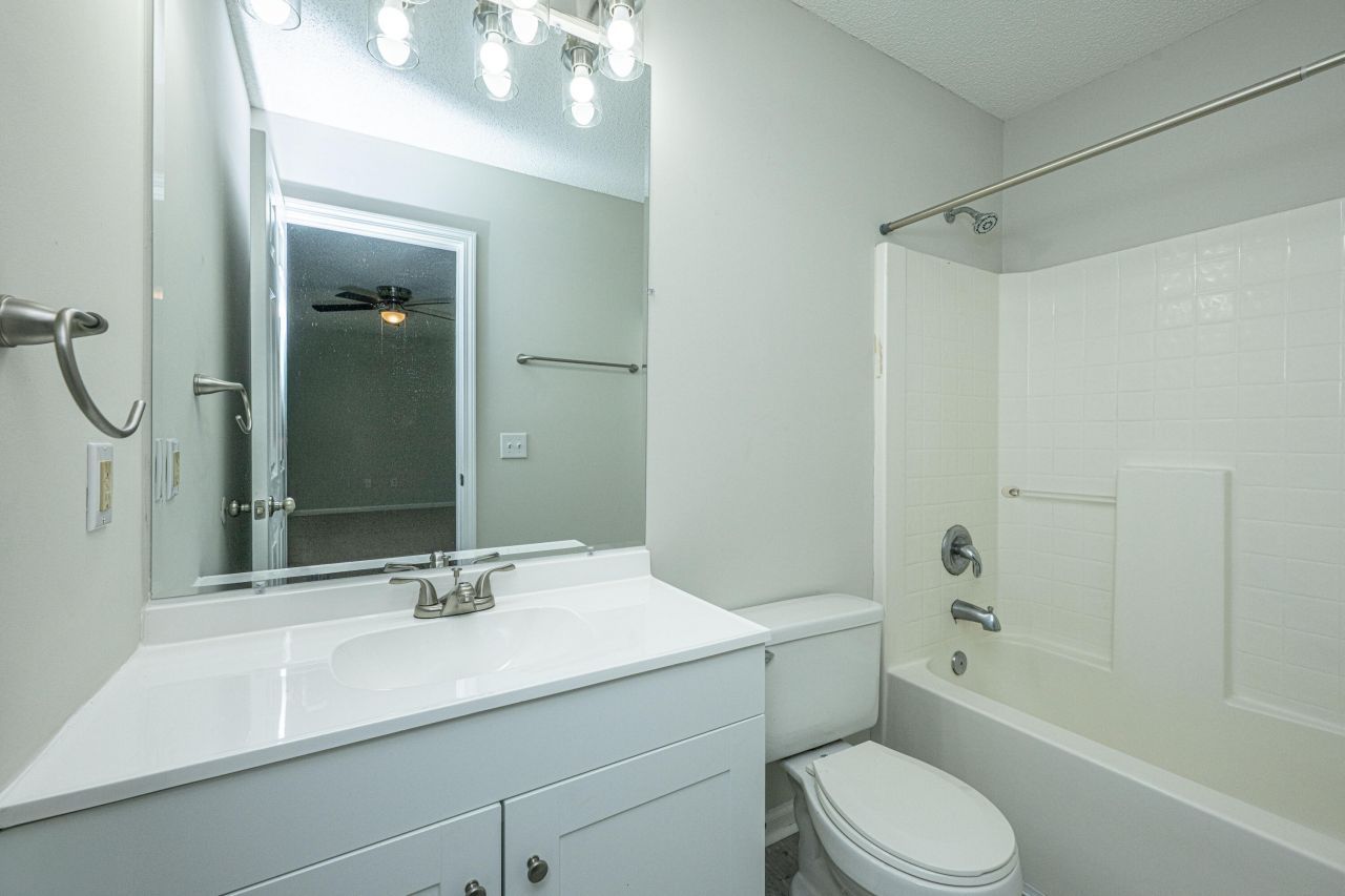 8537 Chloe Lane Photo 26