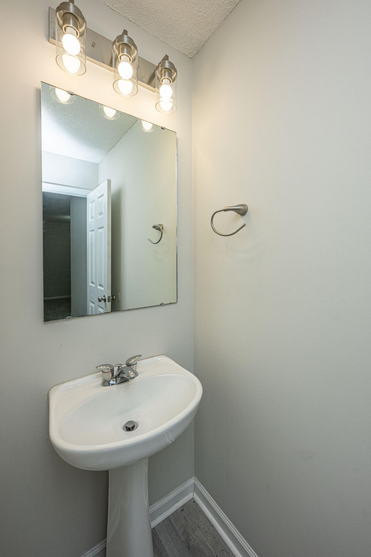 8537 Chloe Lane Photo 35