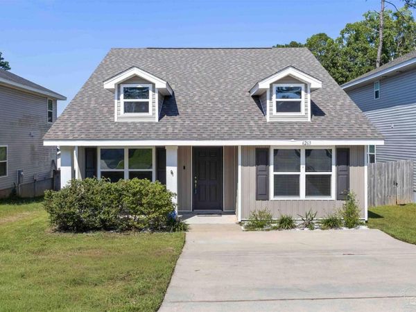 6263 Cardinal Cove Ln, Pensacola, FL 32504