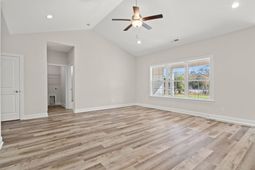 1165 Loop Circle photo 4