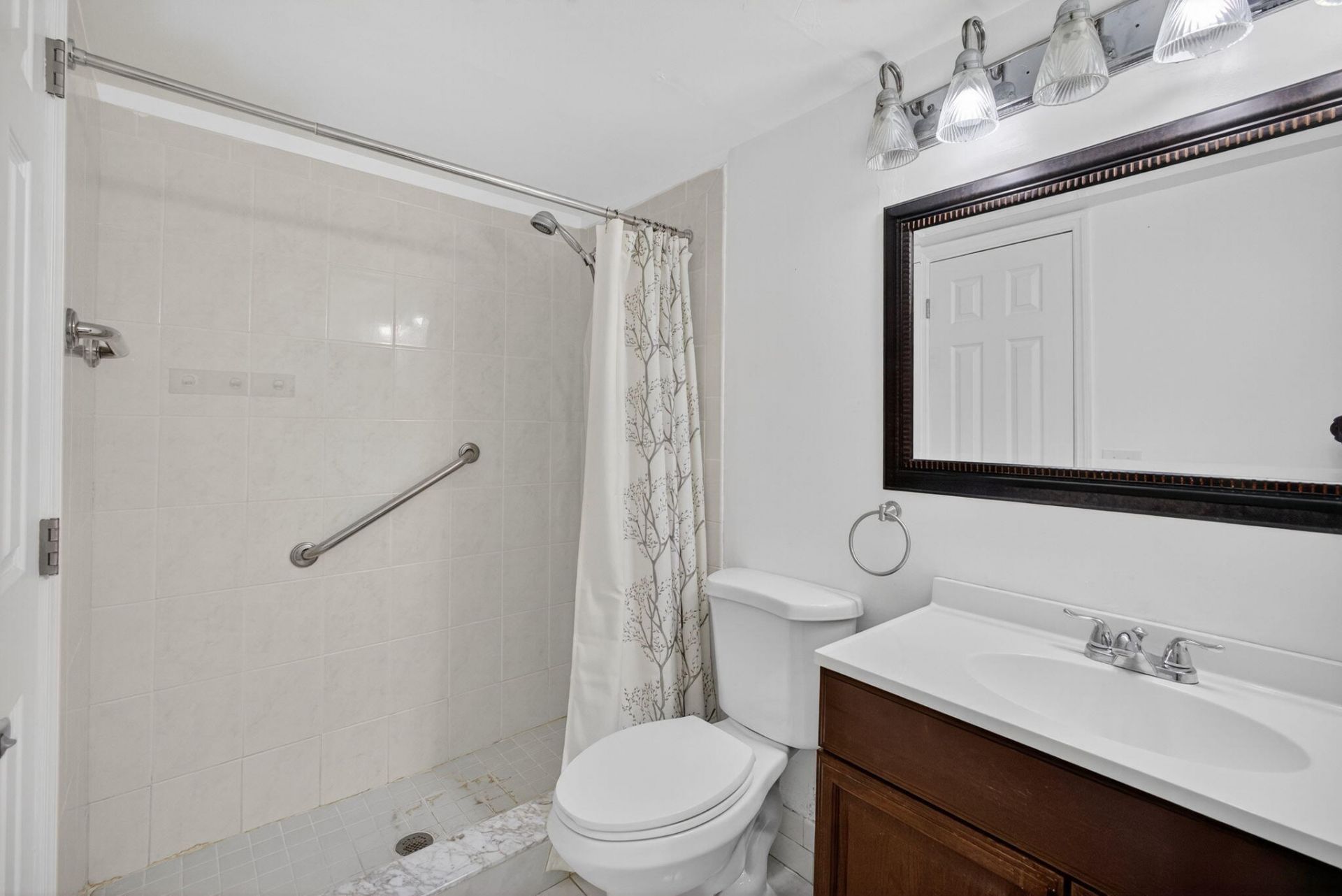 221 Coventry J, West Palm Beach, FL 33417 Photo