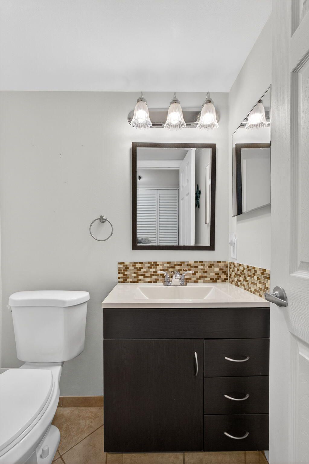 221 Coventry J, West Palm Beach, FL 33417 Photo