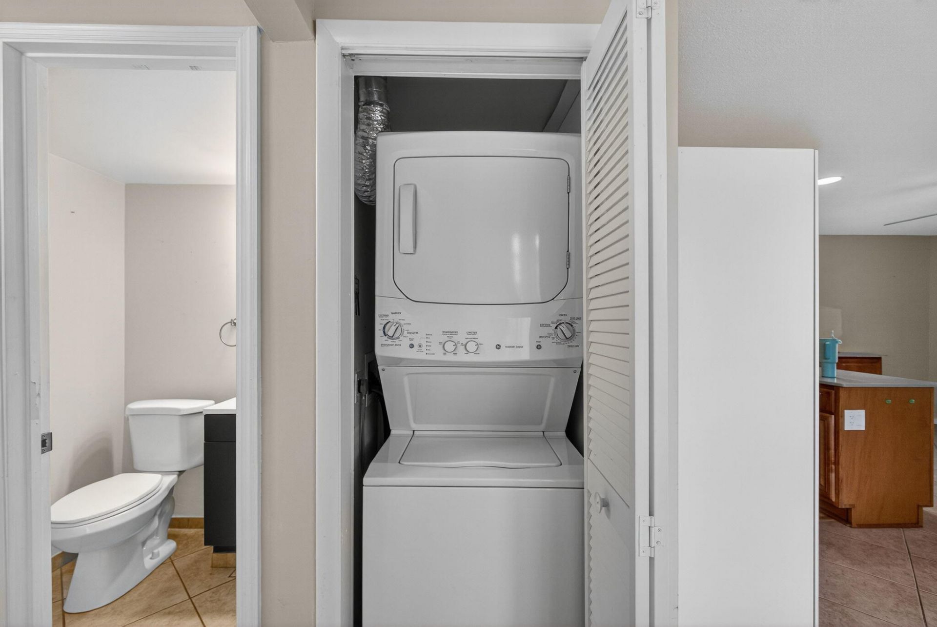 221 Coventry J, West Palm Beach, FL 33417 Photo