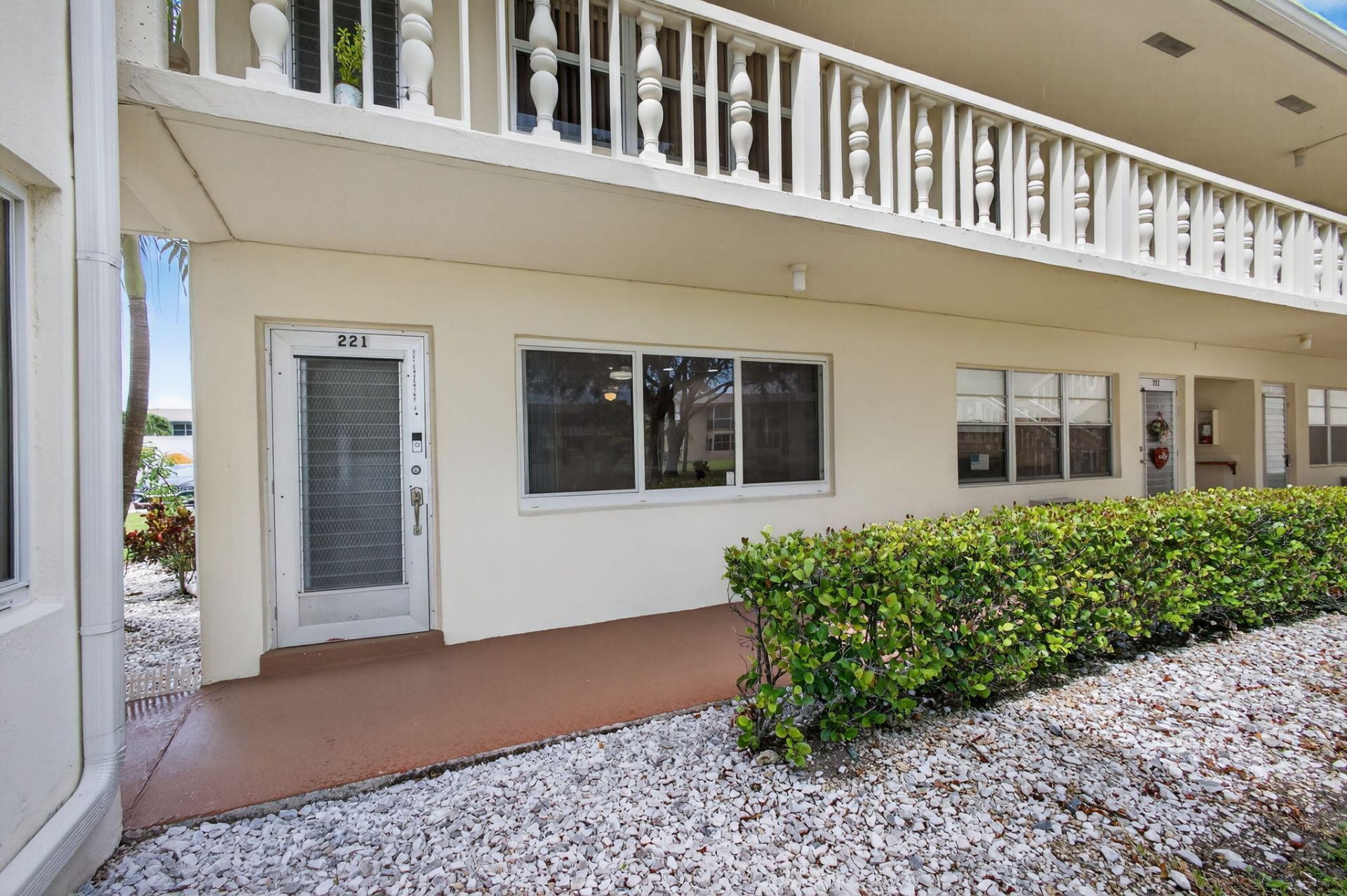 221 Coventry J, West Palm Beach, FL 33417 Photo