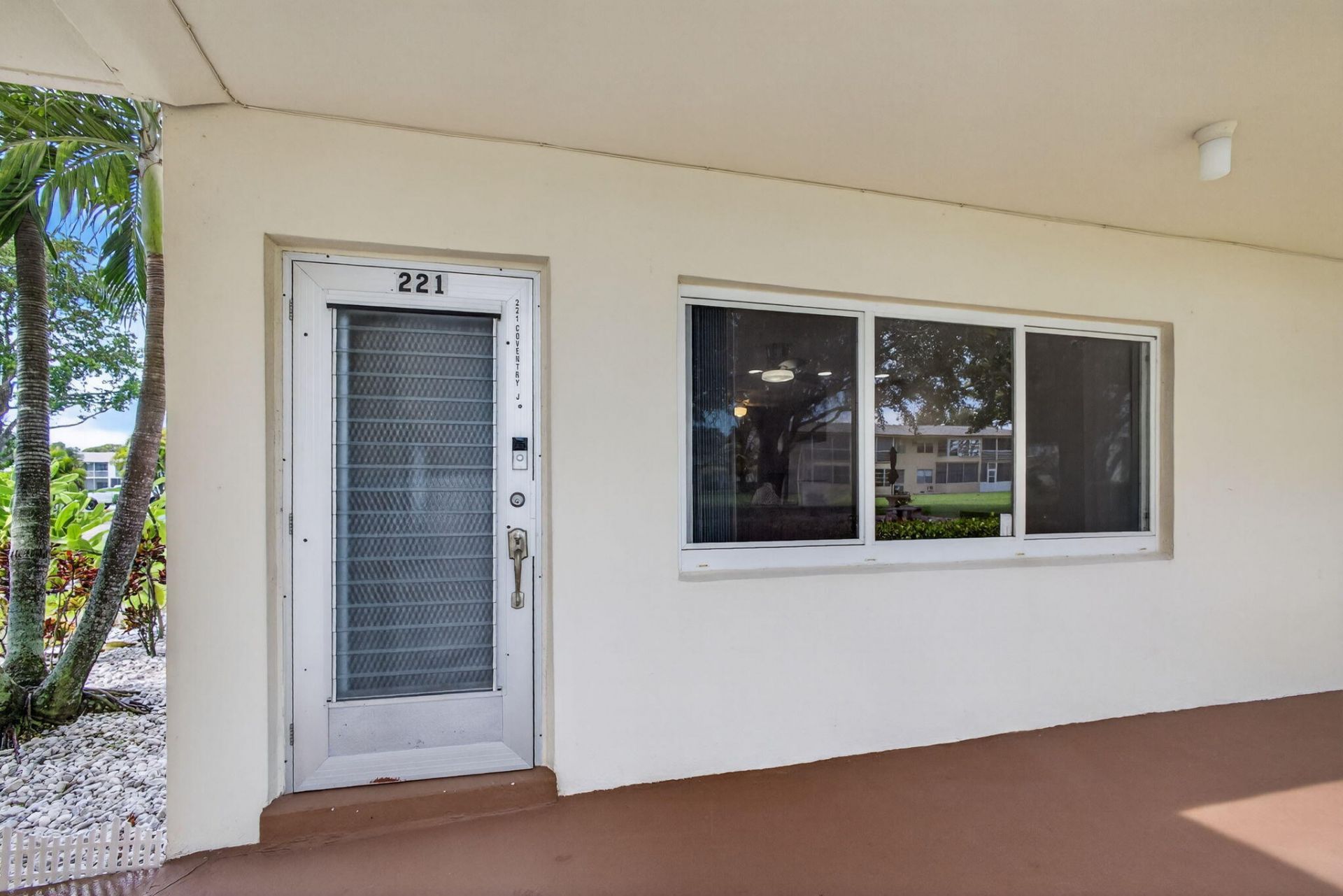 221 Coventry J, West Palm Beach, FL 33417 Photo