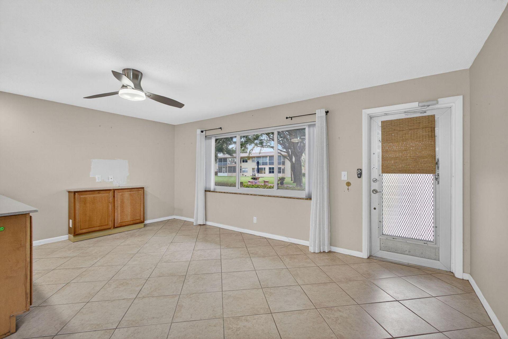 221 Coventry J, West Palm Beach, FL 33417 Photo