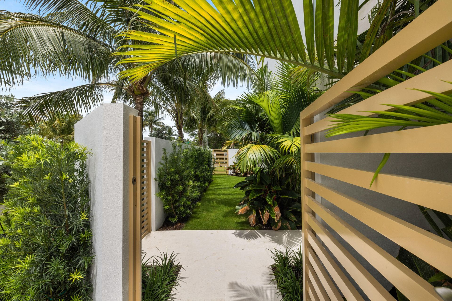 800 Bond Way, Delray Beach, FL 33483 Photo