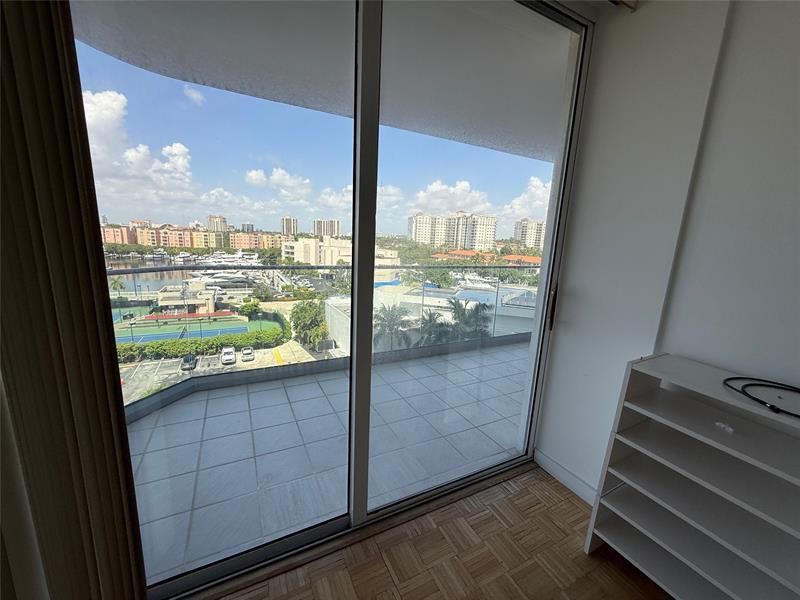 19707 Turnberry Way, Unit 8C, Aventura, FL 33180 Photo