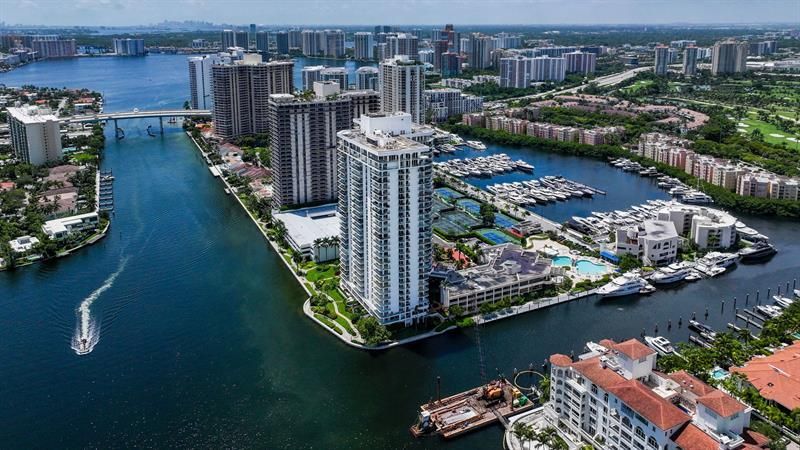 19707 Turnberry Way, Unit 8C, Aventura, FL 33180 Photo