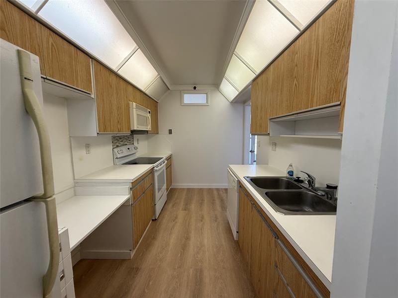 19707 Turnberry Way, Unit 8C, Aventura, FL 33180 Photo