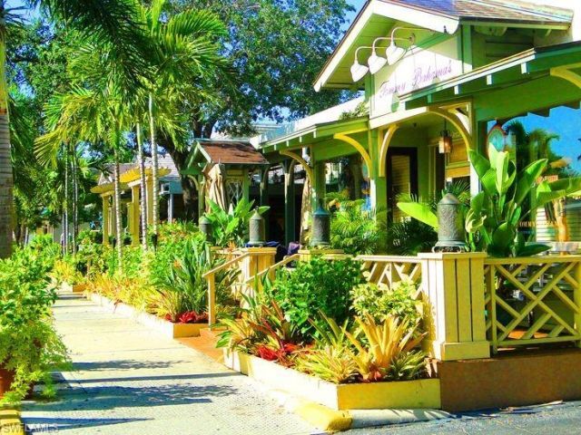 950 7th Ave S, Unit 23, Naples, FL 34102 Photo