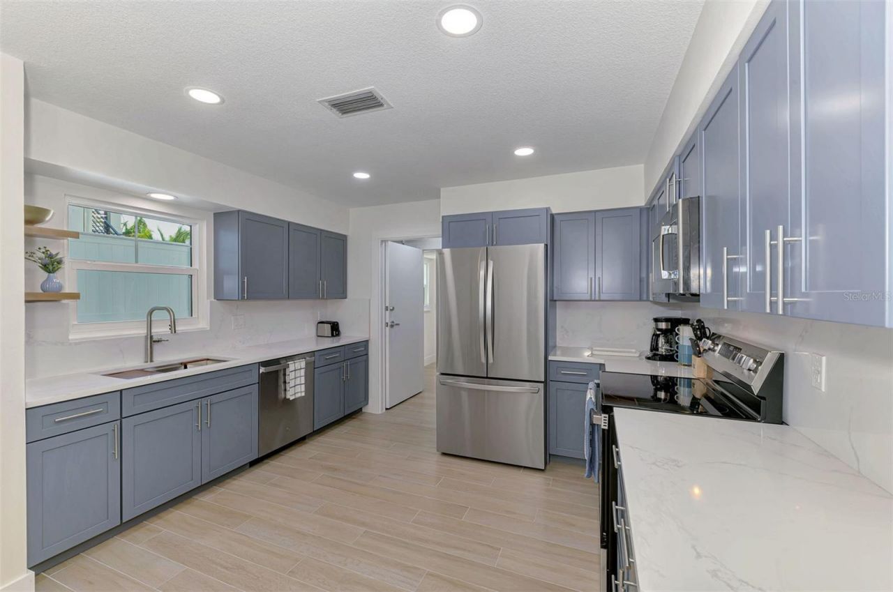 1100 Point Of Rocks Road, Sarasota, FL 34242 Photo