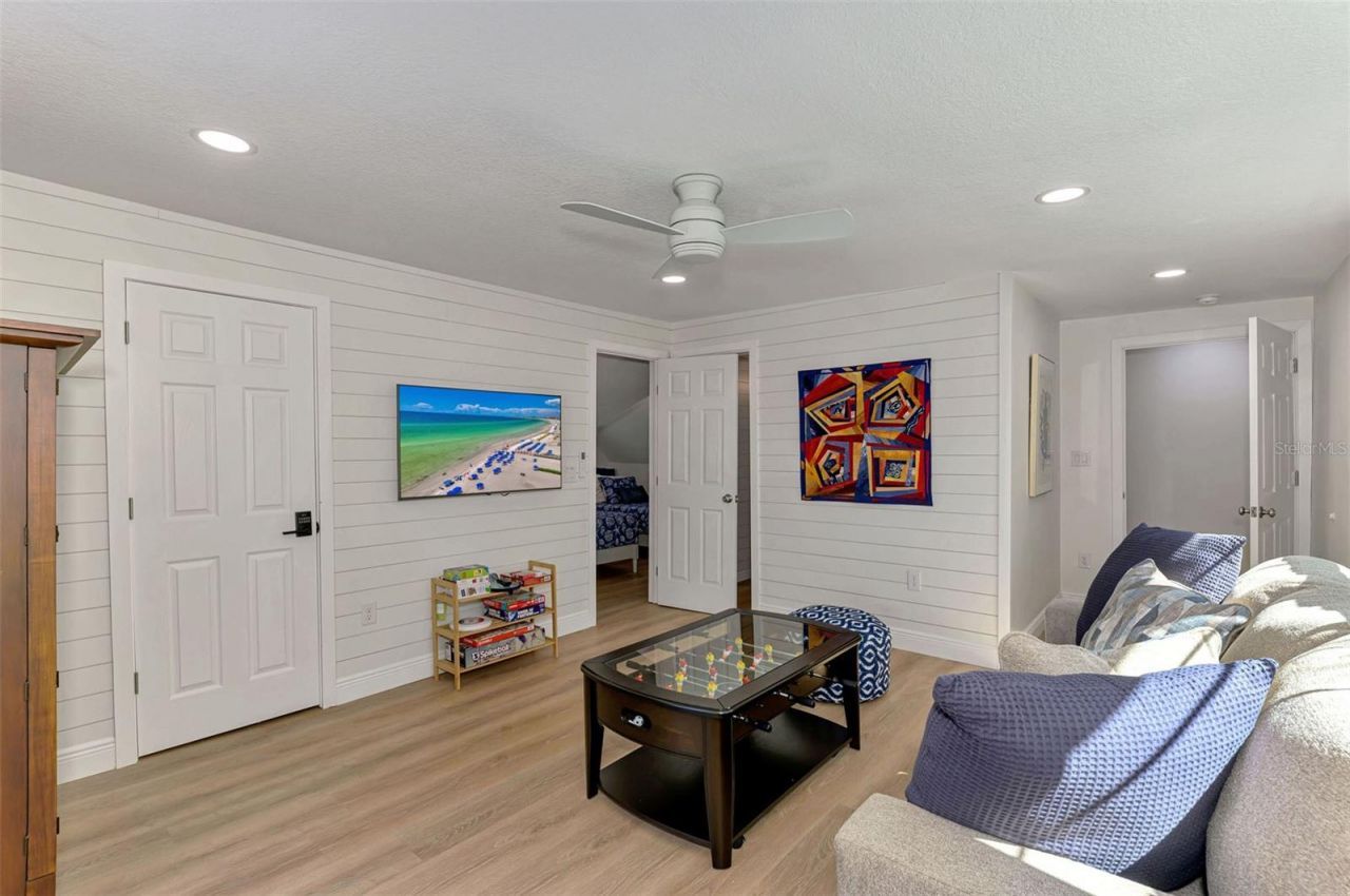 1100 Point Of Rocks Road, Sarasota, FL 34242 Photo