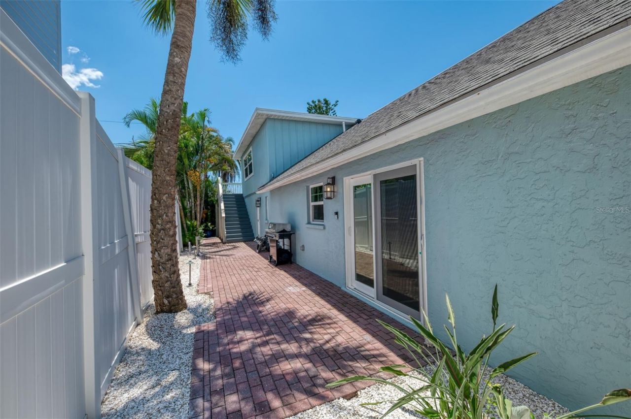 1100 Point Of Rocks Road, Sarasota, FL 34242 Photo