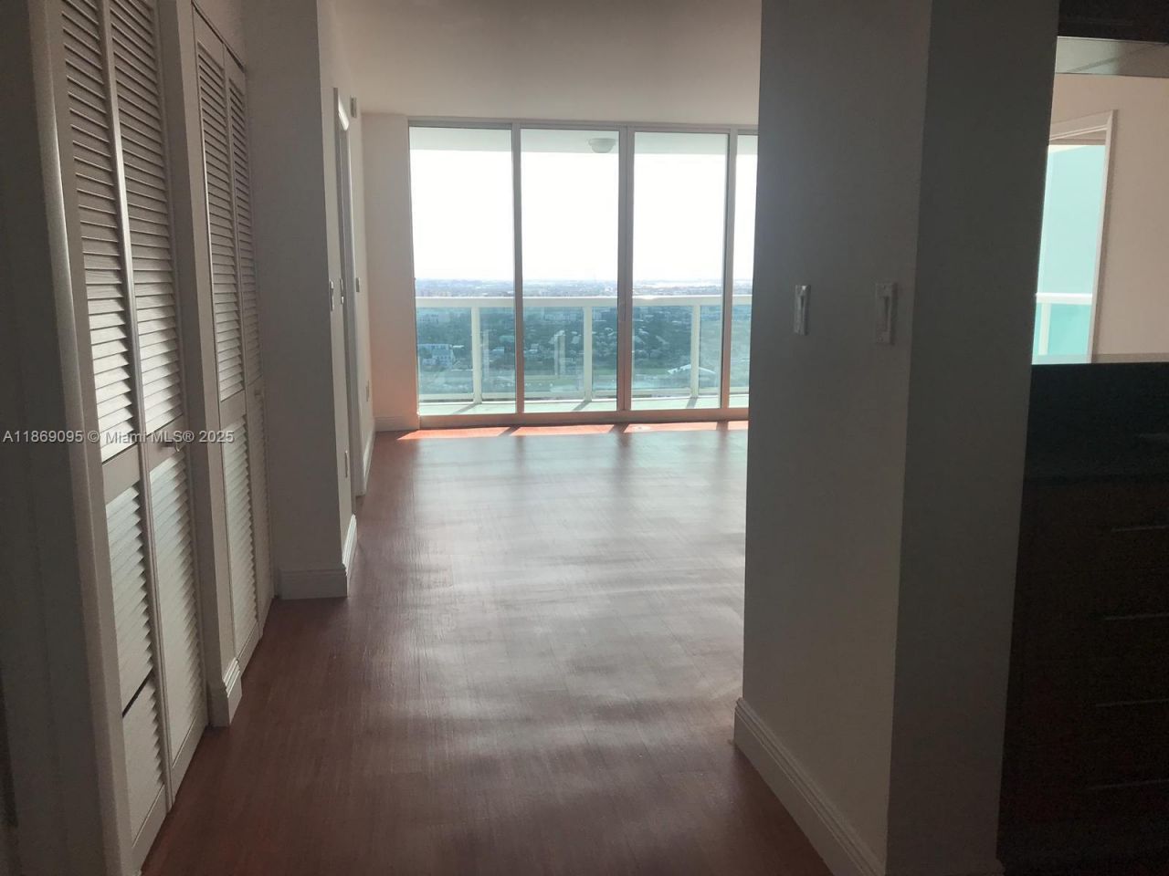 1800 N Bayshore Dr, Unit 3910, Miami, FL 33132 Photo