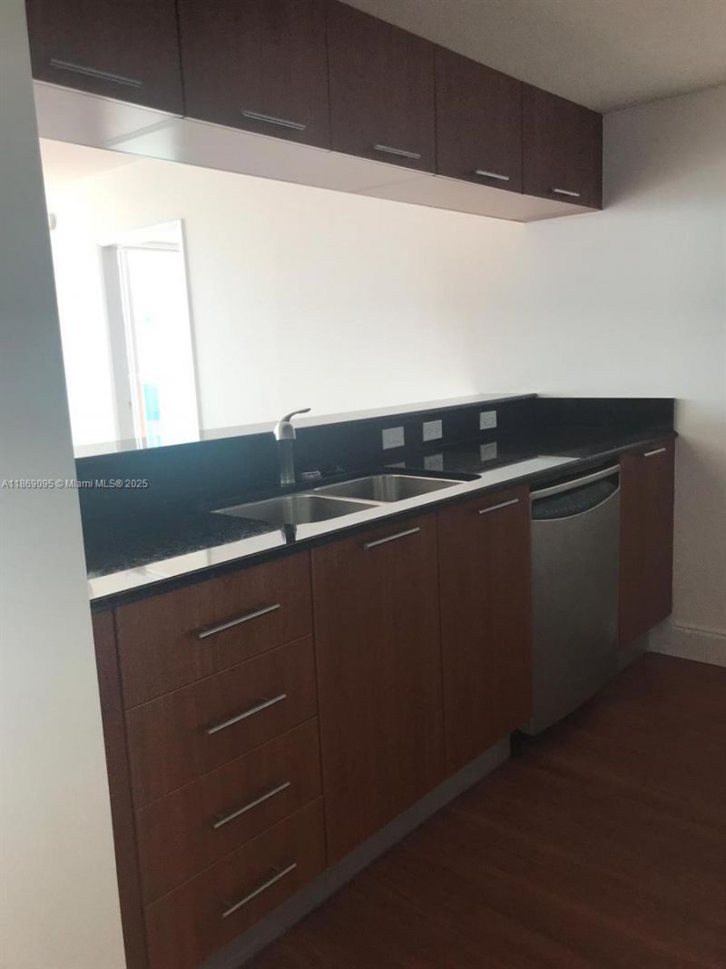 1800 N Bayshore Dr, Unit 3910, Miami, FL 33132 Photo