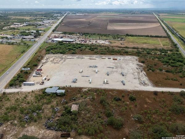 32.89 Acres US Hwy 90, Uvalde, TX 78801