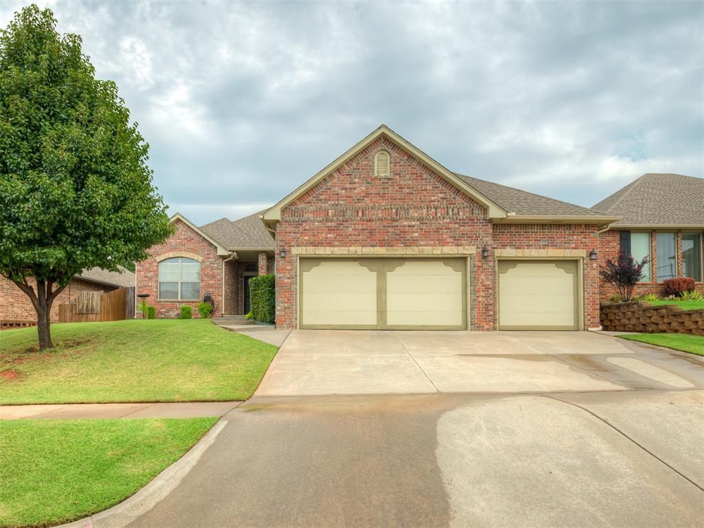 12829 NW 5th Street, Yukon, OK 73099 Main Photo