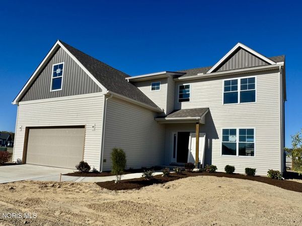 234 Avilyn Lane, Oregon, OH 43616