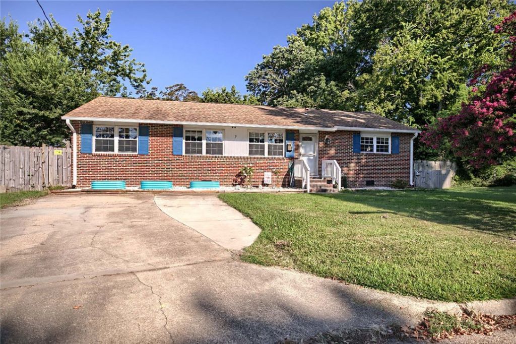 7 Maverick Court, Hampton, VA 23669 Main Photo