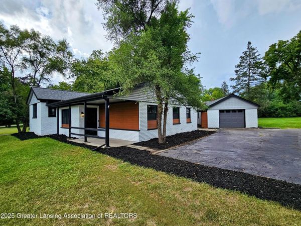 7110 Commerce Road, West Bloomfield, MI 48324