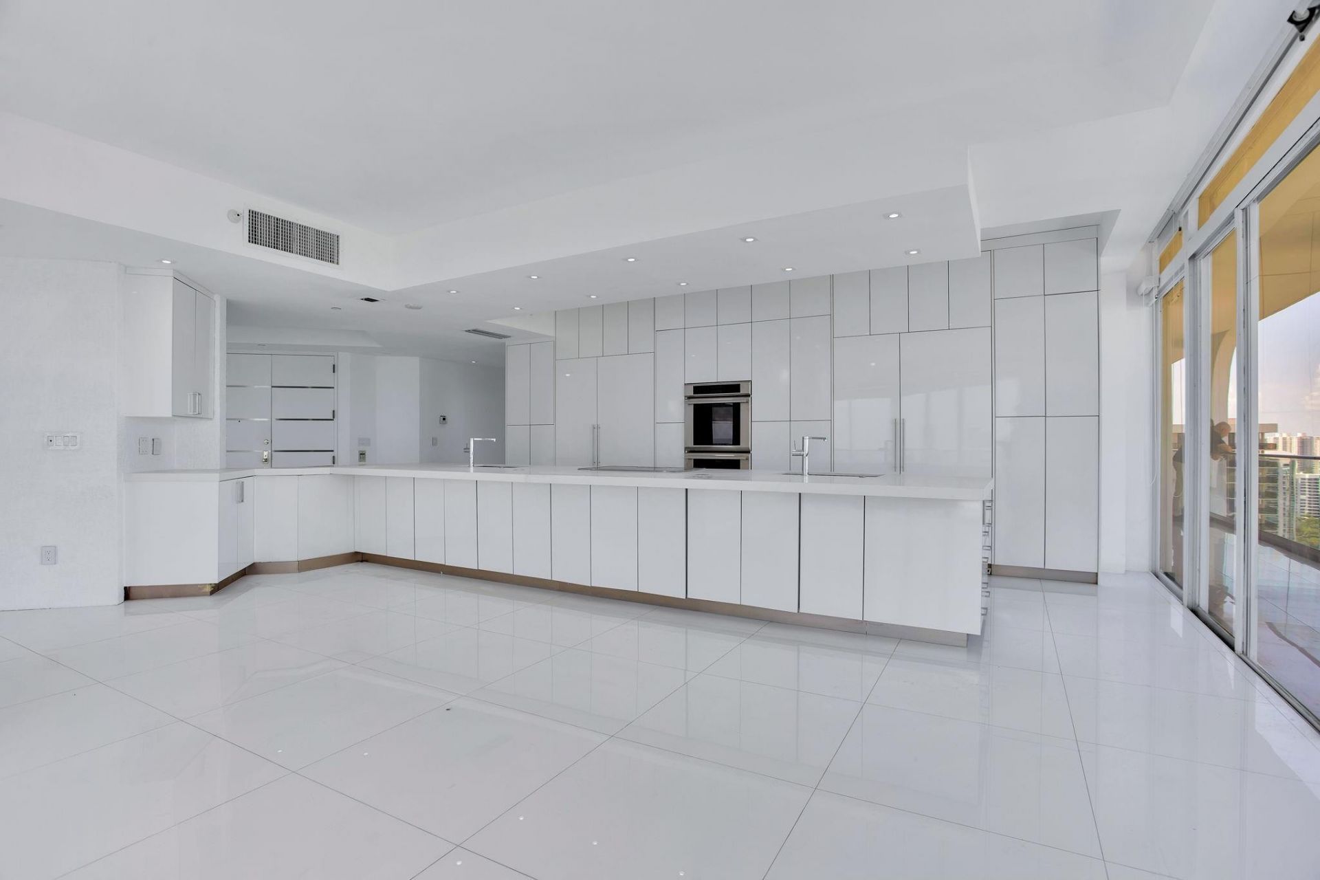 19707 Turnberry Way, Unit TS-2, Aventura, FL 33180 Photo