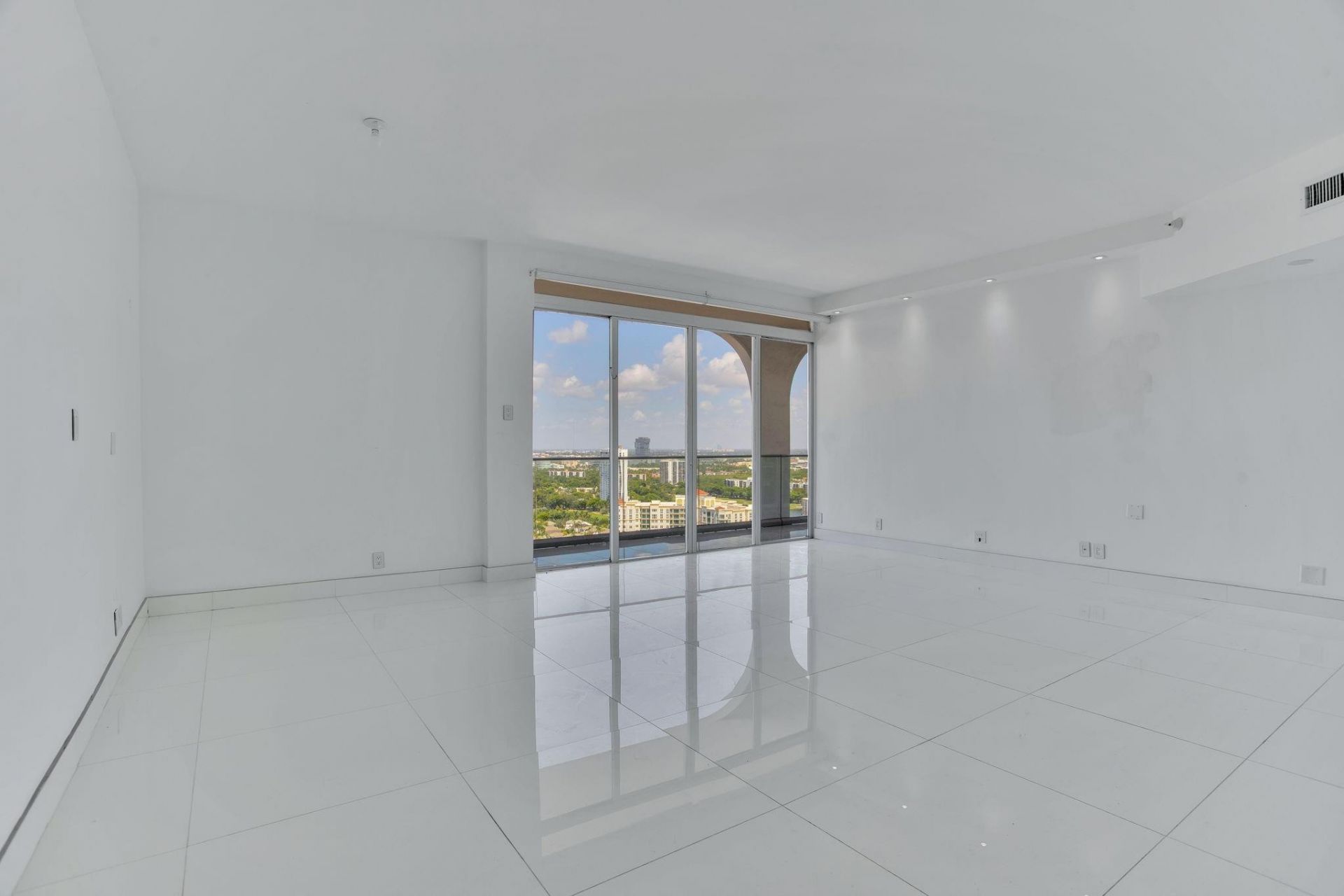 19707 Turnberry Way, Unit TS-2, Aventura, FL 33180 Photo