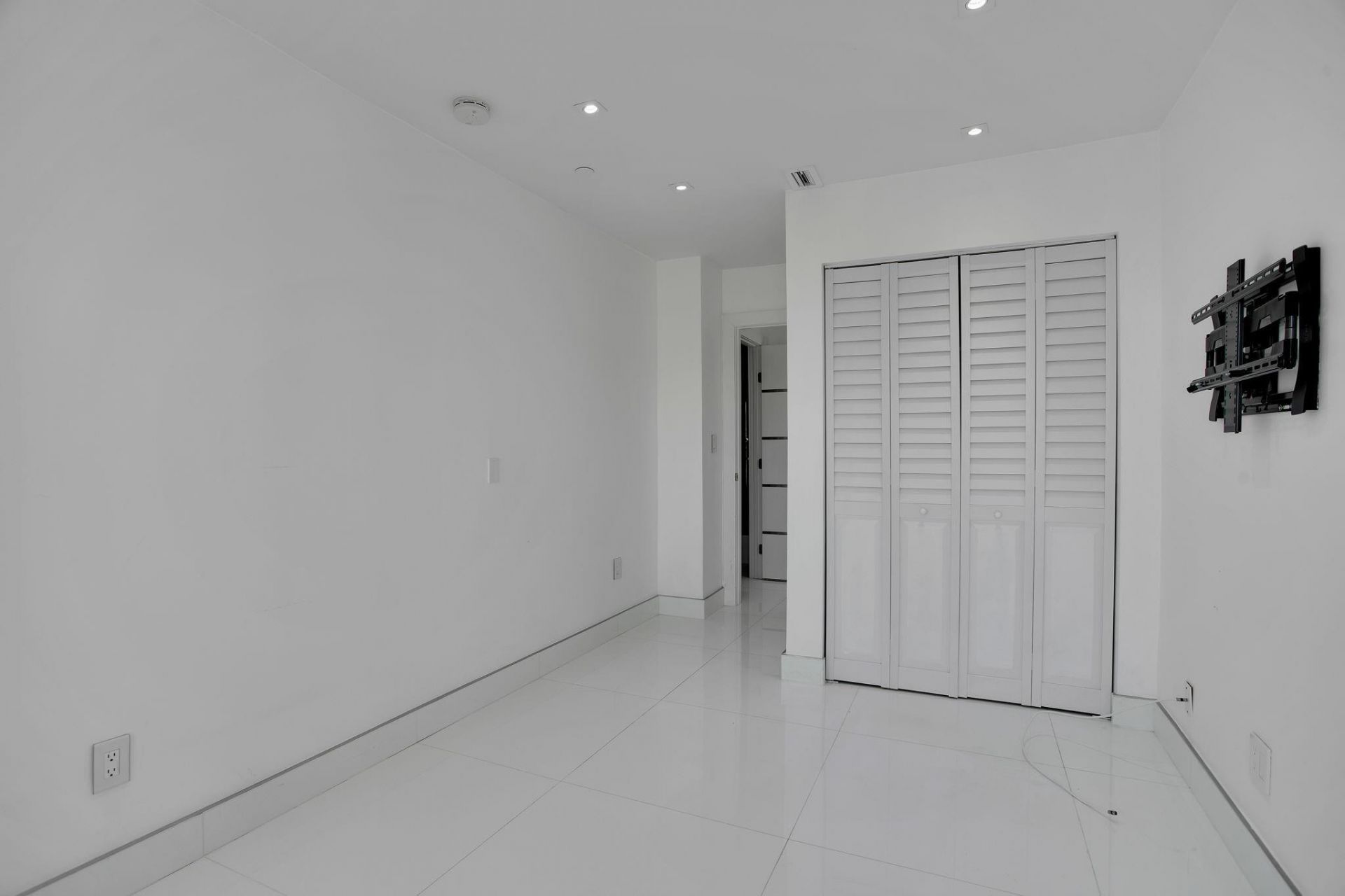 19707 Turnberry Way, Unit TS-2, Aventura, FL 33180 Photo