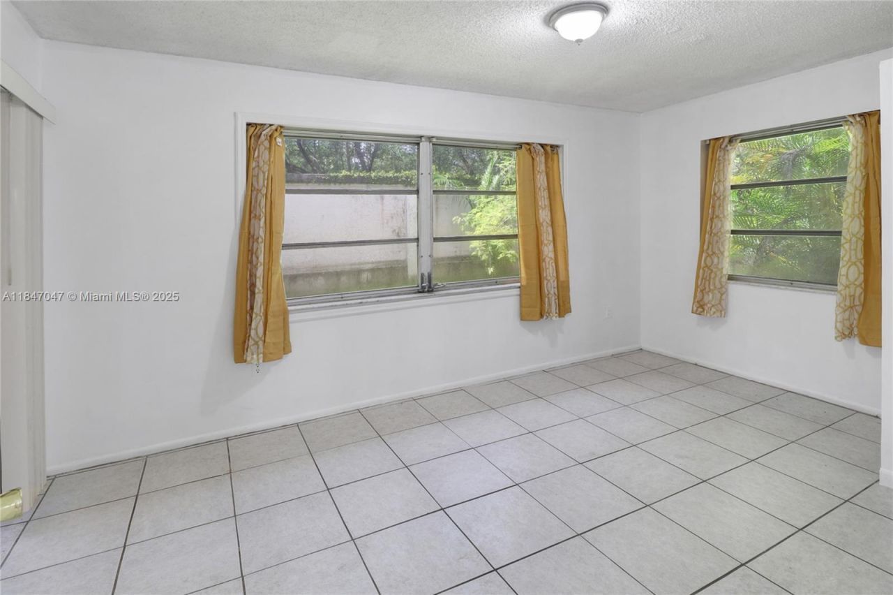 12020 NW 34th Pl, Sunrise, FL 33323 Photo