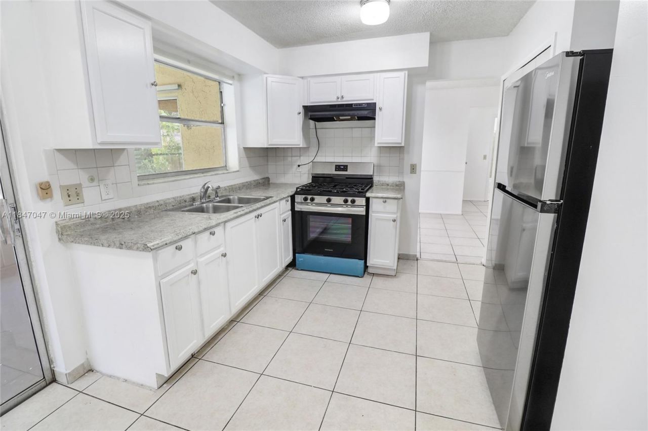 12020 NW 34th Pl, Sunrise, FL 33323 Photo