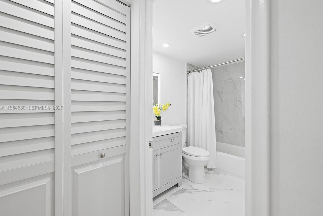 12500 SW 6th St, Unit 307N, Pembroke Pines, FL 33027 Photo