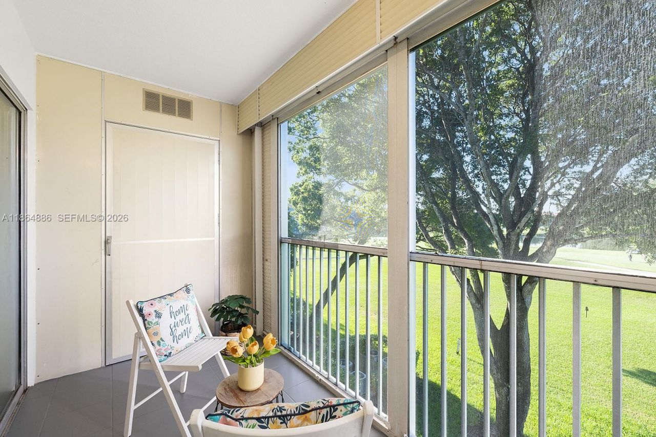 12500 SW 6th St, Unit 307N, Pembroke Pines, FL 33027 Photo