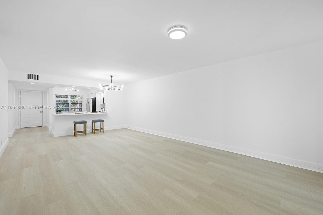 12500 SW 6th St, Unit 307N, Pembroke Pines, FL 33027 Photo