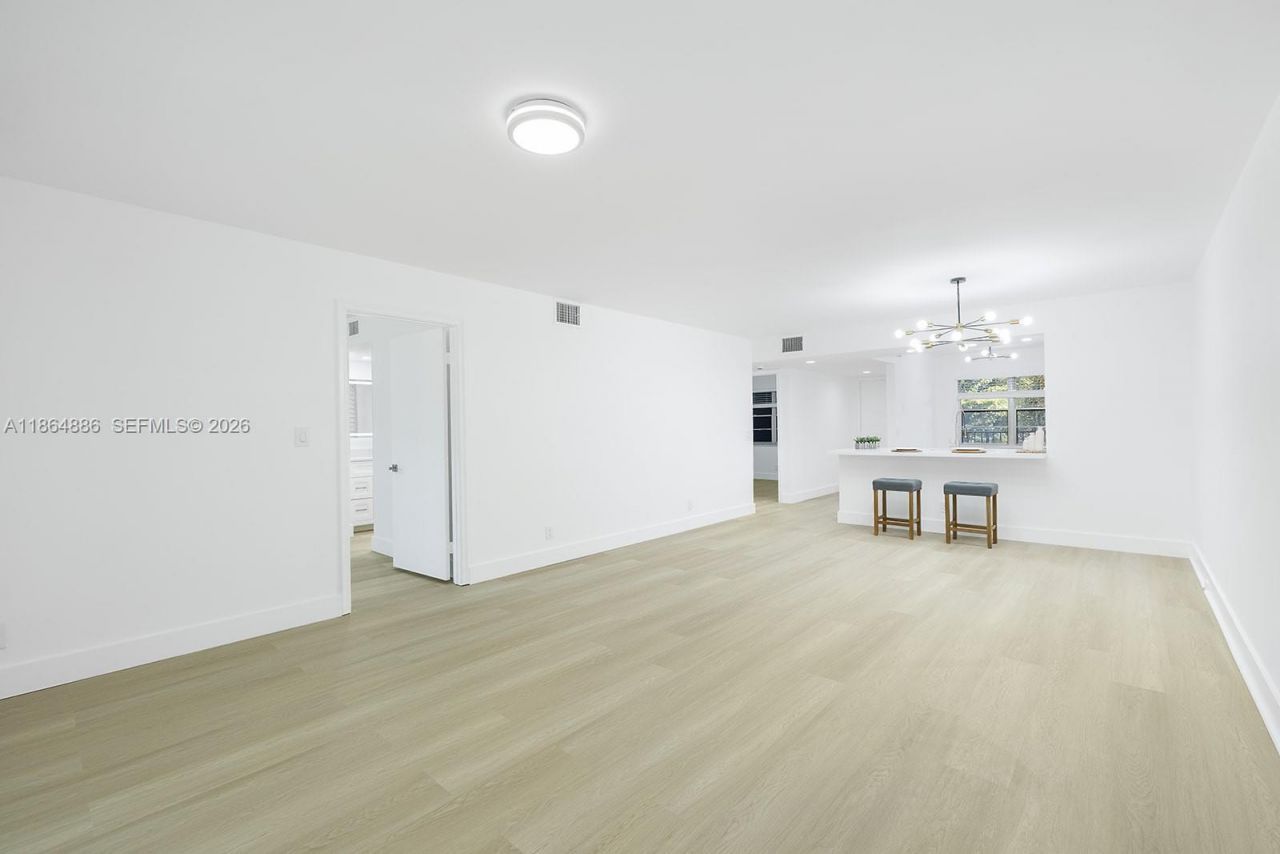 12500 SW 6th St, Unit 307N, Pembroke Pines, FL 33027 Photo