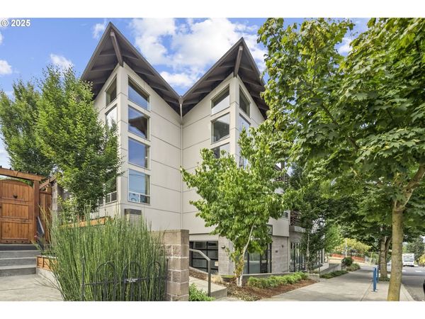 512 SE 60TH AVE, Unit 206, Portland, OR 97215
