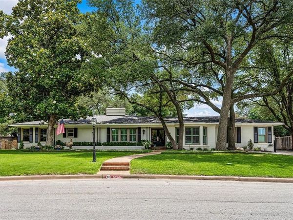 5200 Lockwood Drive, Waco, TX 76710