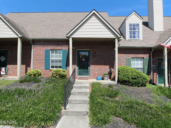 3503 Crossroads Way, Knoxville, TN 37918