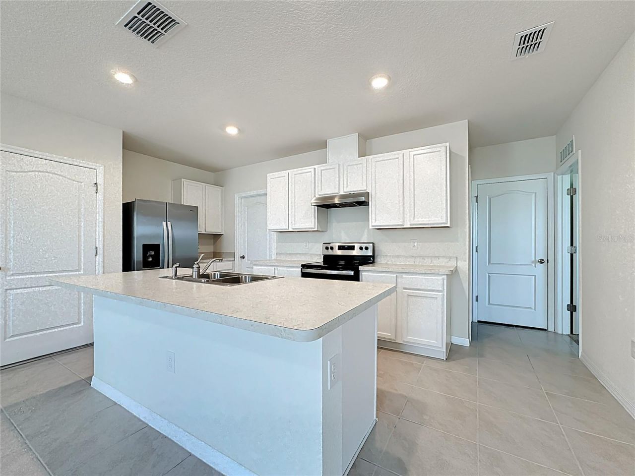 2692 Reddish Egret Bend, Harmony, FL 34773 Photo