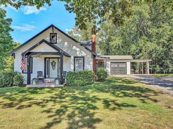 946 Ashland AVE, Bedford, VA 24523