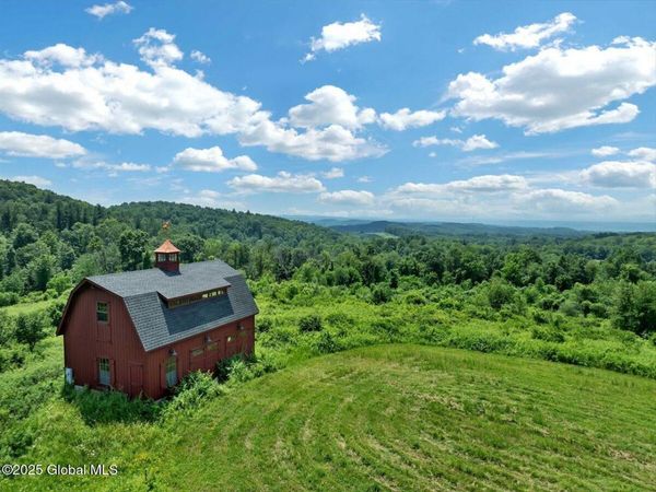 274 Bald Mountain Road, Troy, NY 12180