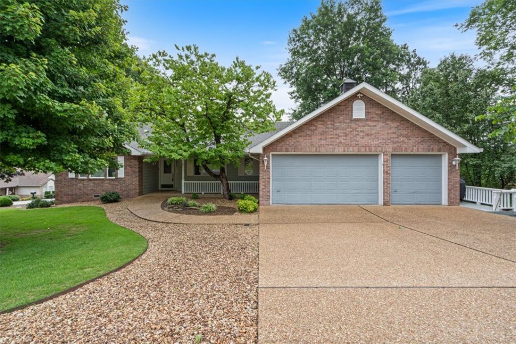 1 Kelaen Circle Bella Vista, AR 72715